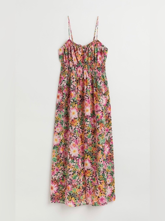 H&M Dresses & Skirts - H&M Smocked Floral Sundress